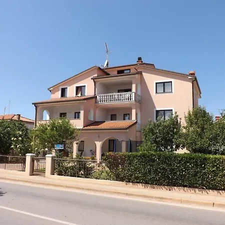 Apartment In With Balcony, Wifi 853-4